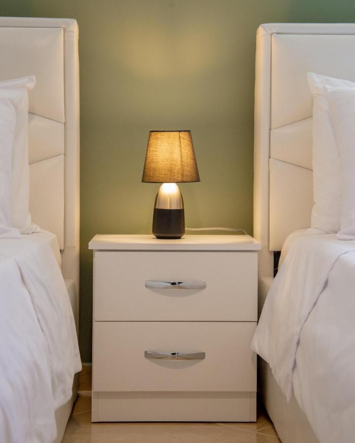 Ajilin Hotel Rooms คอร์เชอ ภายนอก รูปภาพ
