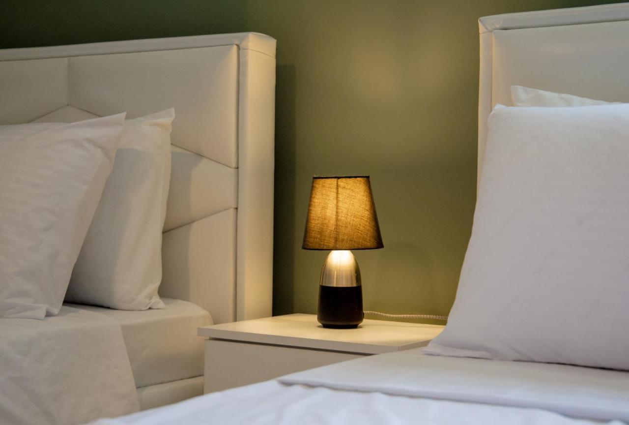 Ajilin Hotel Rooms คอร์เชอ ภายนอก รูปภาพ