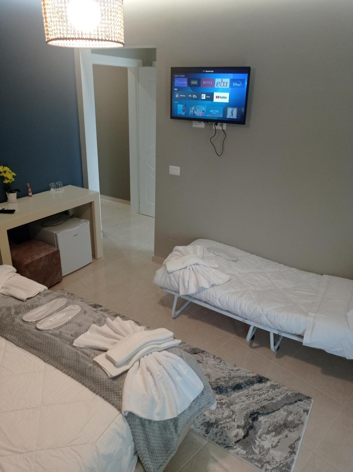 Ajilin Hotel Rooms คอร์เชอ ห้อง รูปภาพ